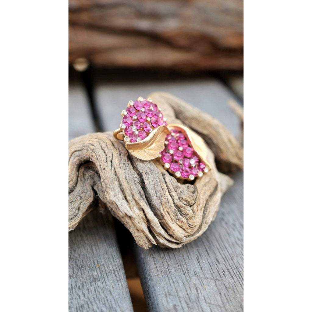 Trifari Crown Fuchsia Rhinestone Cluster Clip Earrings Gold Tone Leaf Vintage