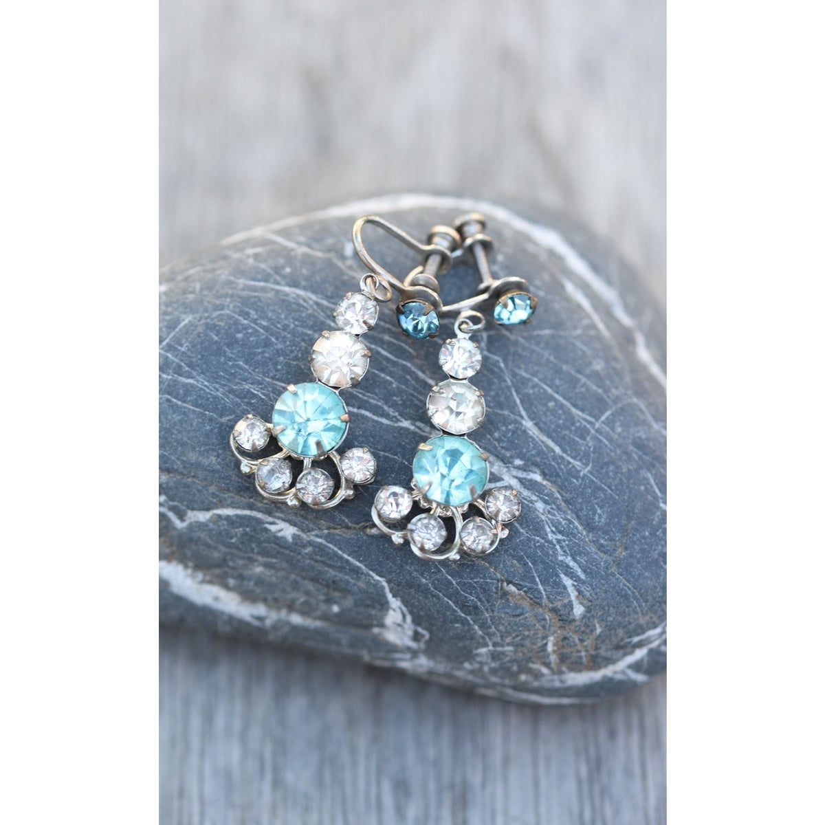 Vintage Aqua Rhinestone Screwback Dangle Earrings Mid Century Silver Tone