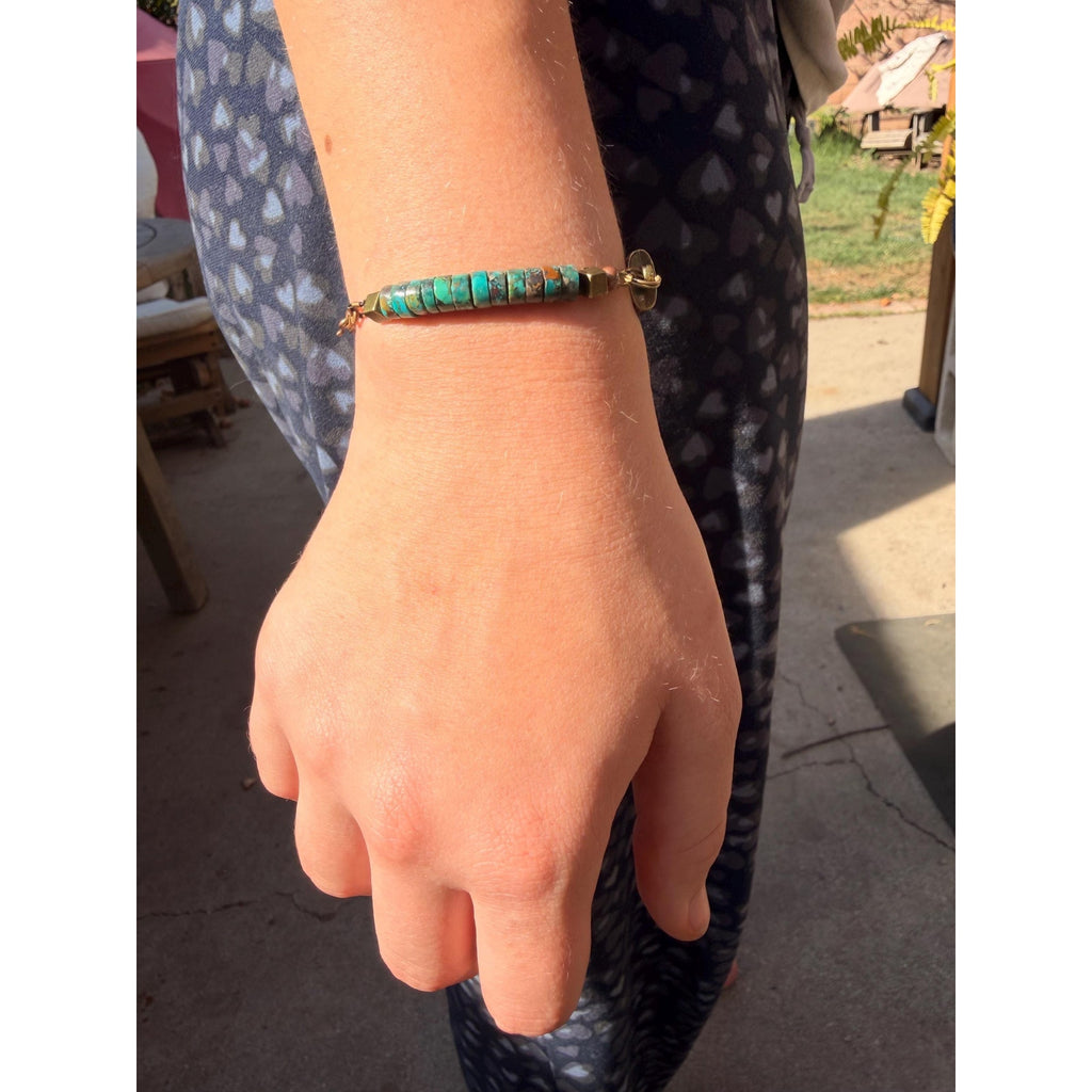 Turquoise Heishi Leather Bracelet – Southwest Style Antique Brass Jewelry