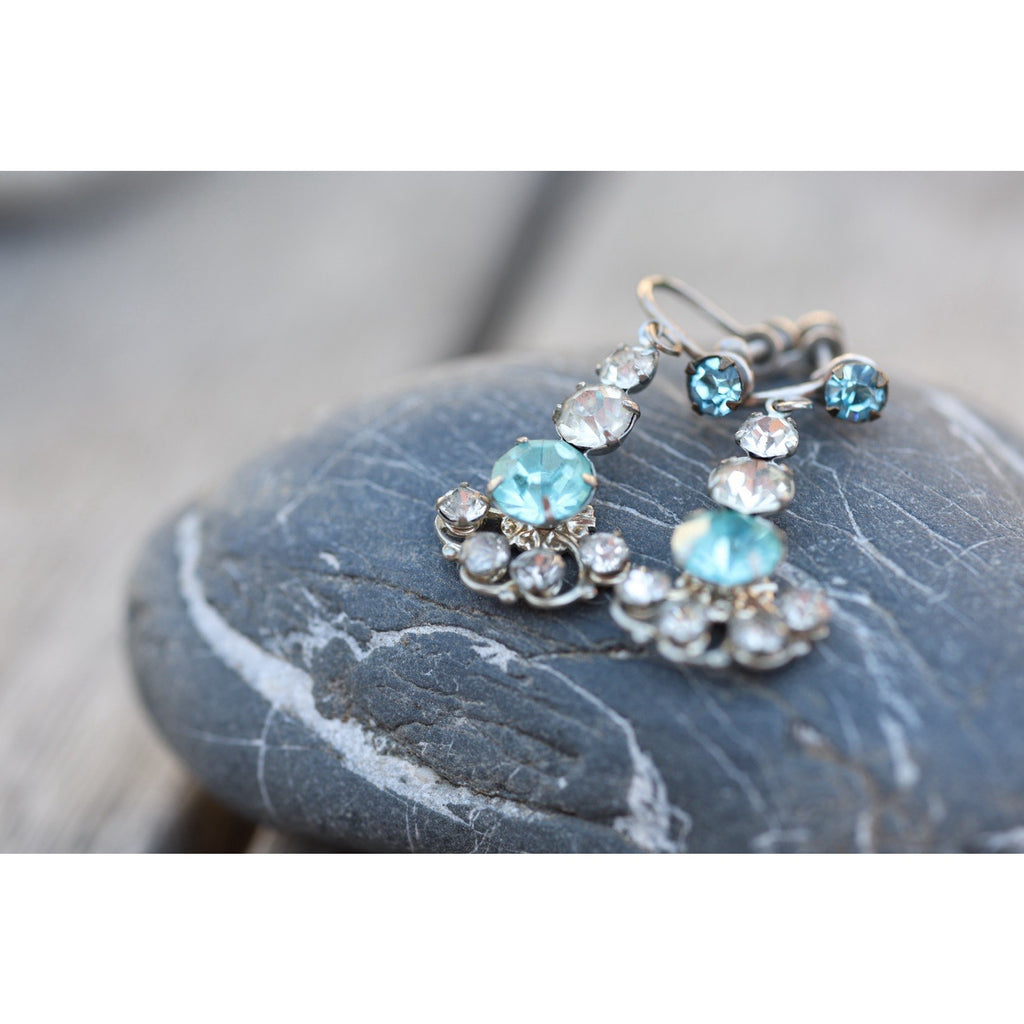 Vintage Aqua Rhinestone Screwback Dangle Earrings Mid Century Silver Tone