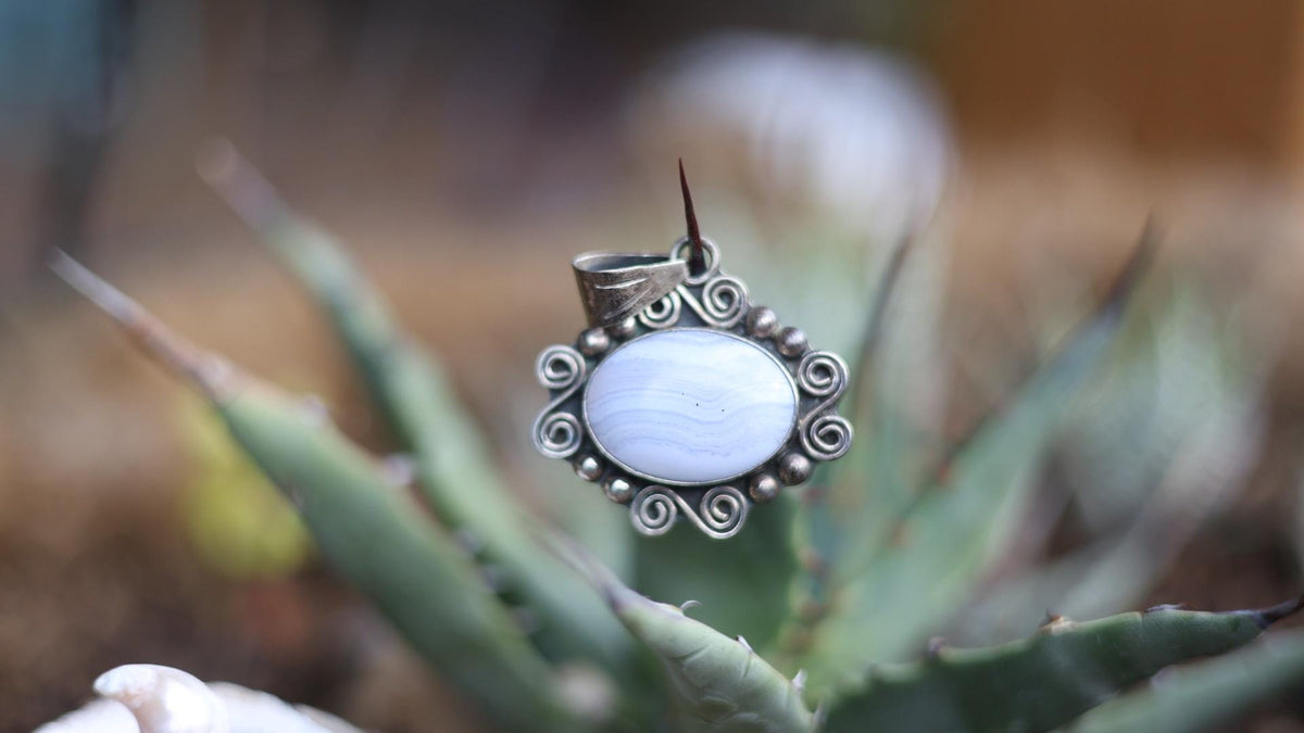 Gift for wife mom Pendant necklace for daughter | Scroll Wirework Boho Statement