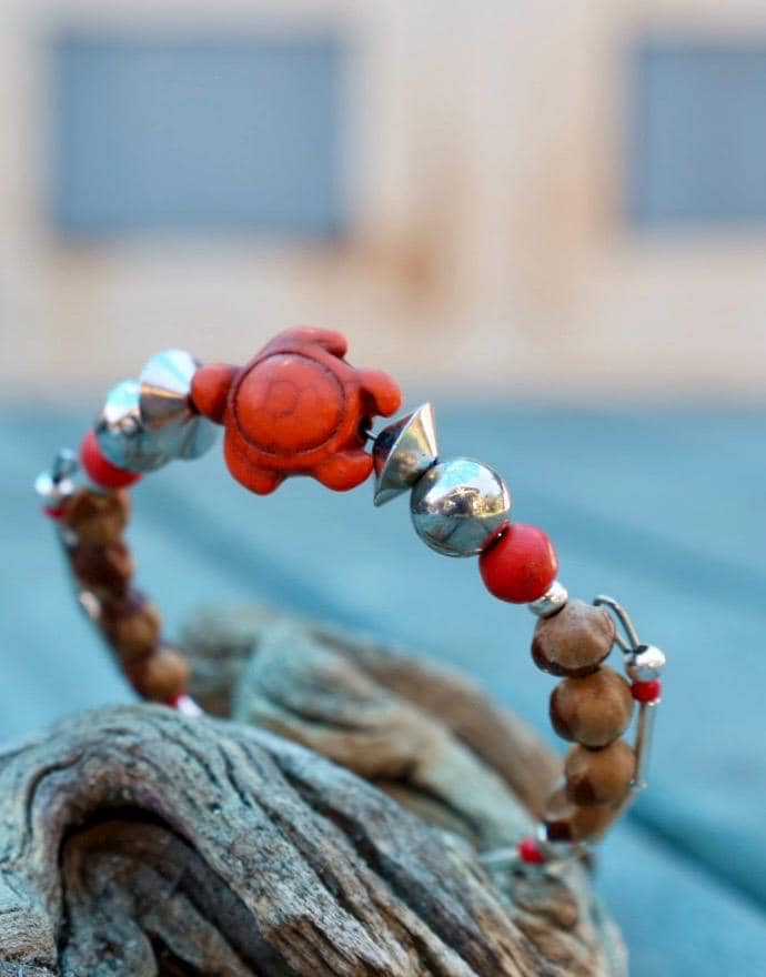 Turtle Charm Juniper Seed Bracelet | Native American Beaded | Southwestern