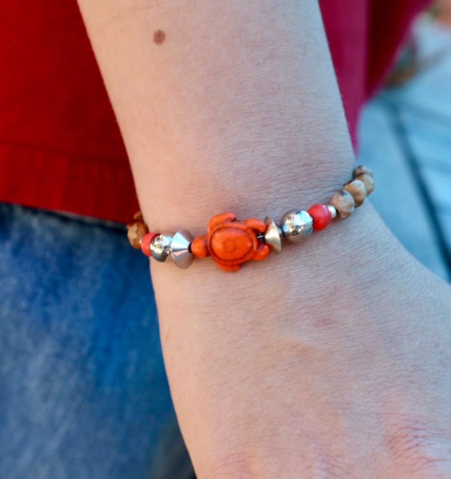 Turtle Charm Juniper Seed Bracelet | Native American Beaded | Southwestern
