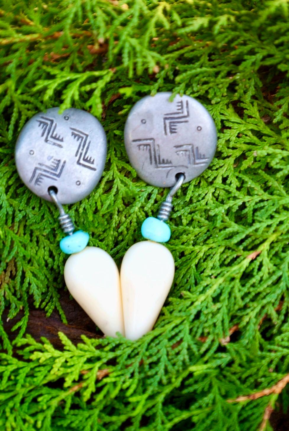 Ben-Amun Signed Southwest Etched Disc Clip-On Earrings Turquoise Bone Drop Dangle Vintage